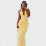 Vestido de gala suave sin espalda